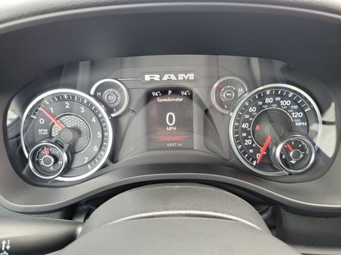 Certified 2025 RAM 1500 Big Horn AWD/4WD image 23