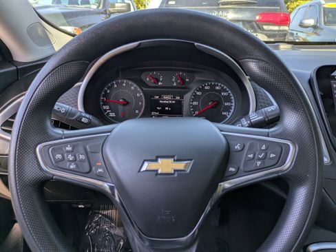 Used 2023 Chevrolet Malibu LT image 24