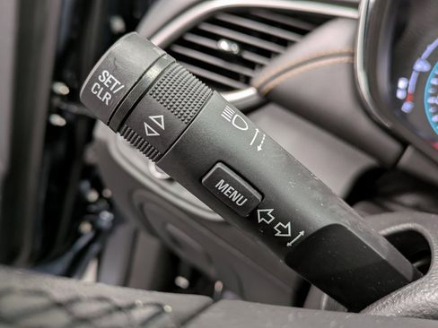 Used 2022 Chevrolet Trax LT w/ LT Convenience Package image 18