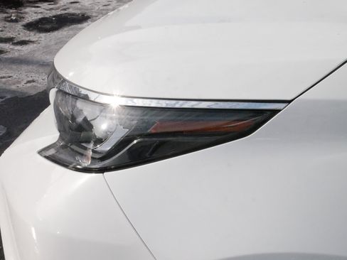 Used 2025 Toyota Sienna LE image 16