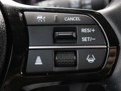Used 2025 Honda Pilot Elite image 32