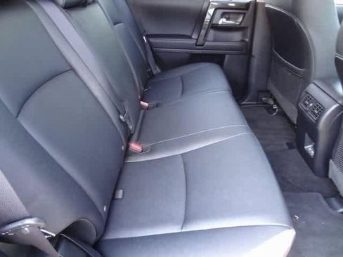 Used 2024 Toyota 4Runner TRD Off-Road Premium image 11