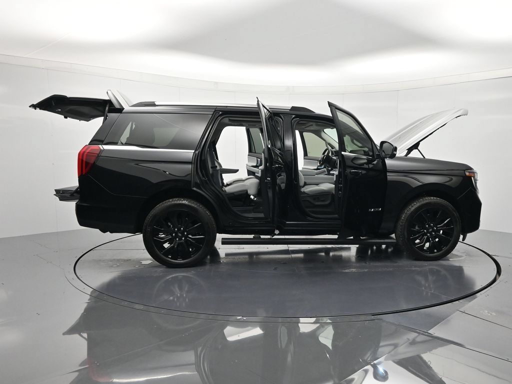 New 2026 Ford Expedition Platinum w/ Driver's Package AWD/4WD image 29