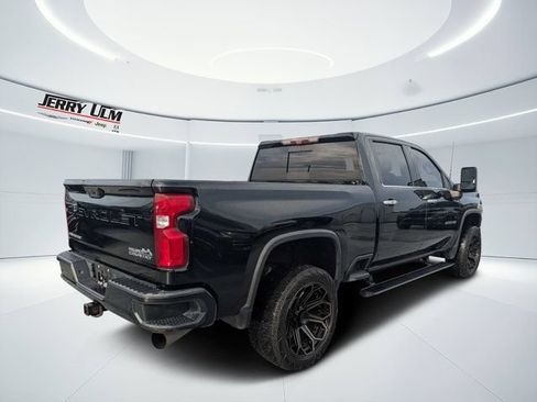 Used 2021 Chevrolet Silverado 2500 High Country w/ Z71 Off-Road Package AWD/4WD image 3
