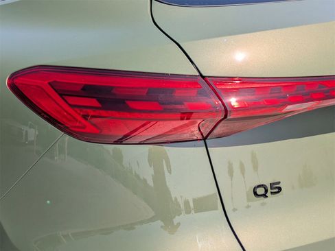 New 2025 Audi Q5 Premium Plus image 14