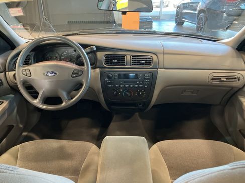 Used 2000 Ford Taurus SES image 23