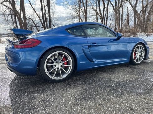 Used 2016 Porsche Cayman GT4 image 3