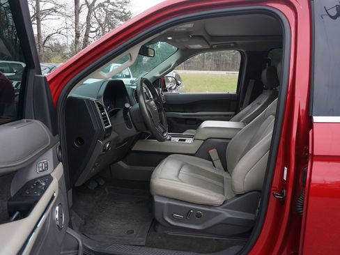 Used 2020 Ford Expedition Limited w/ Equipment Group 302A image 2