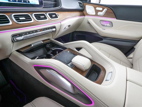 Used 2022 Mercedes-Benz GLE 350 4MATIC image 24