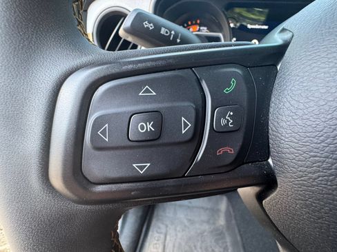 Used 2024 Jeep Wrangler Unlimited Sport AWD/4WD image 31