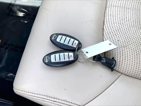 Used 2019 Nissan Armada Platinum w/ Captain's Chairs Package image 14