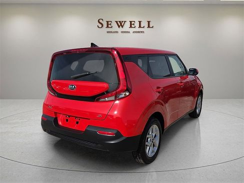 Used 2021 Kia Soul S image 4