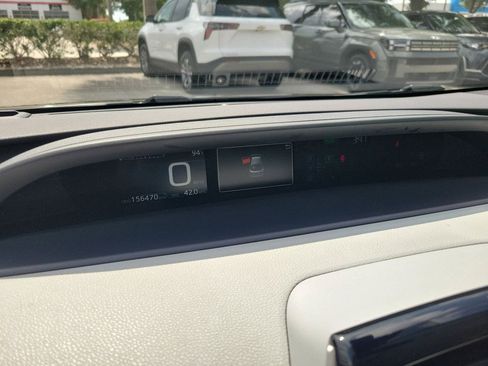 Used 2019 Toyota Prius XLE w/ Advanced Technology Package FWD image 21