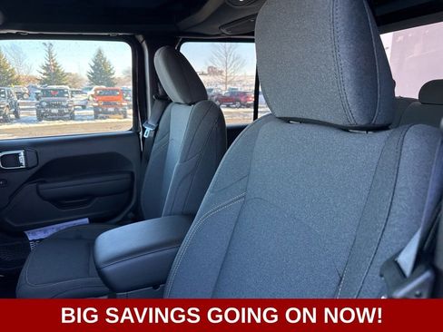 New 2025 Jeep Gladiator Sport image 24