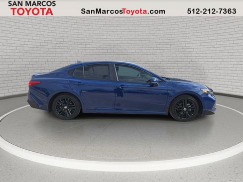 Certified 2025 Toyota Camry SE image 4