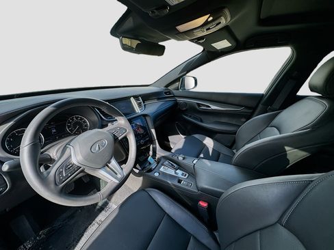 Used 2025 INFINITI QX55 Luxe w/ Cargo Package image 18