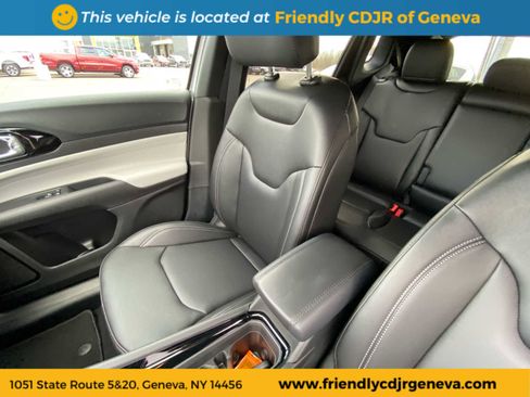 Used 2026 Jeep Compass Limited image 10