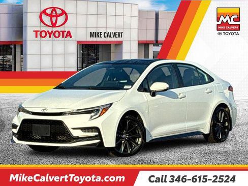 Certified 2026 Toyota Corolla XSE FWD image 1