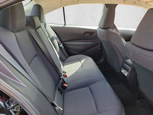 Used 2025 Toyota Corolla LE FWD image 16