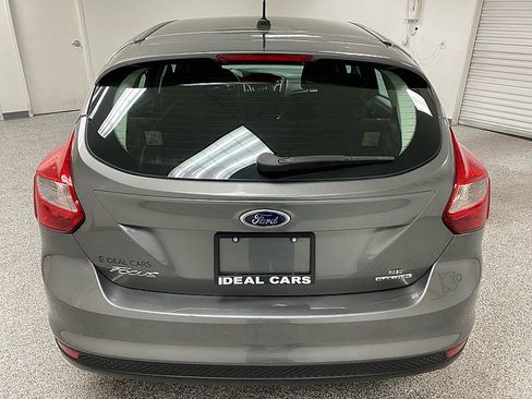 Used 2014 Ford Focus SE w/ SE Winter Package image 6