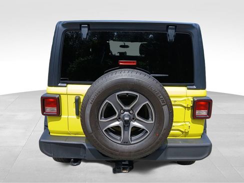 Used 2023 Jeep Wrangler Unlimited Sport AWD/4WD image 7