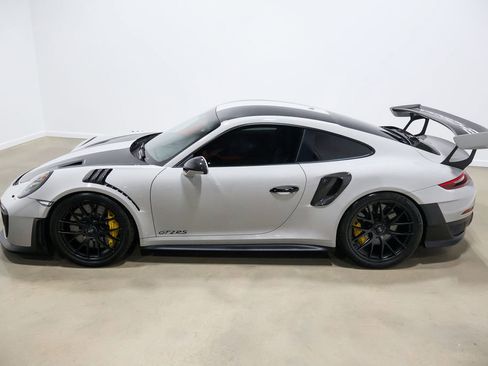Used 2018 Porsche 911 GT2 RS w/ Weissach Package image 14