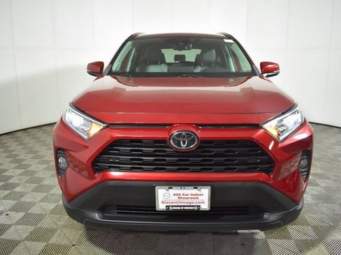 Used 2019 Toyota RAV4 XLE Premium image 2