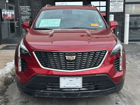 Certified 2023 Cadillac XT4 Luxury w/ Cold Weather Package image 2