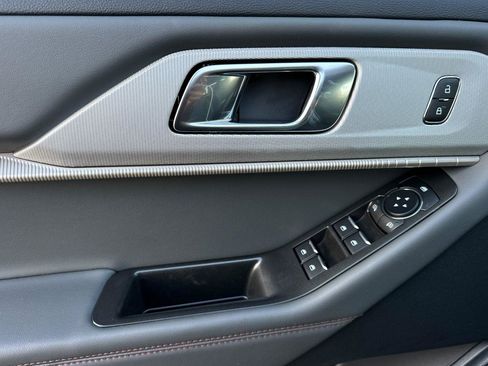 New 2026 Ford Explorer Active image 8