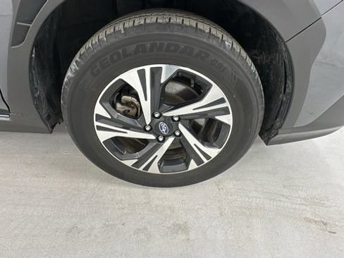 Used 2024 Subaru Crosstrek 2.0i Premium image 9