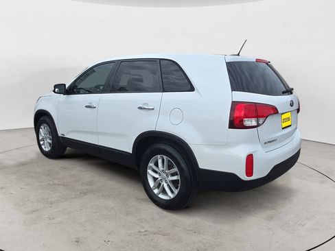 Used 2015 Kia Sorento LX AWD/4WD image 3