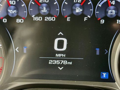 Used 2021 Chevrolet Camaro SS RWD image 2