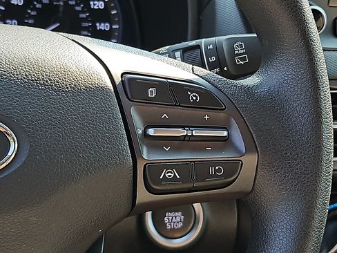 Used 2023 Hyundai Kona SEL AWD/4WD image 20