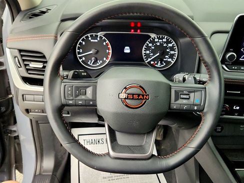 Used 2026 Nissan Rogue SV AWD/4WD image 12