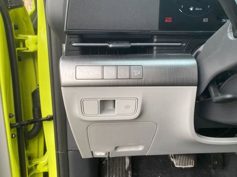 Used 2024 Hyundai Kona SEL w/ Convenience Package image 14