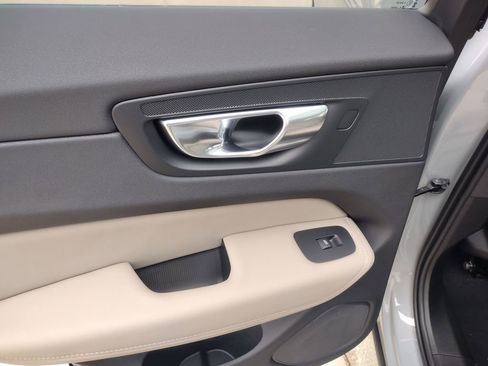 New 2026 Volvo XC60 T8 Plus w/ Climate Package image 20