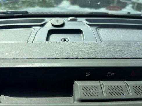 Used 2025 Ford Bronco Outer Banks AWD/4WD image 29