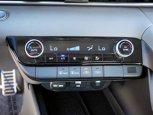 Used 2025 Hyundai Elantra Sport FWD image 26