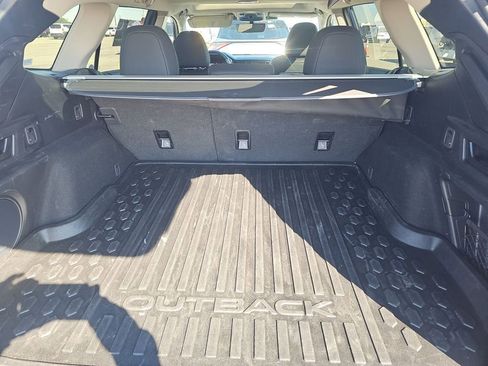 Used 2025 Subaru Outback Onyx Edition image 9