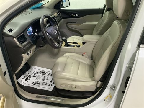Used 2018 GMC Acadia Denali w/ Technology Package AWD/4WD image 16