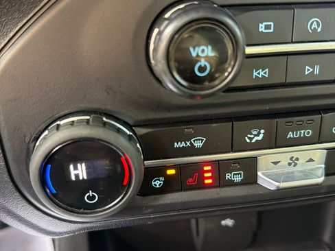 Used 2023 Ford Bronco Wildtrak image 21