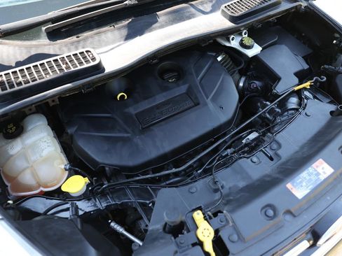 Used 2015 Ford Escape Titanium image 40