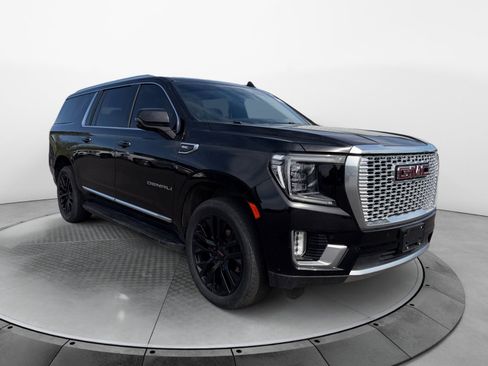 Used 2024 GMC Yukon XL Denali AWD/4WD image 4