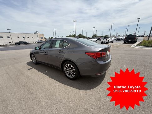 Used 2019 Acura TLX FWD image 3