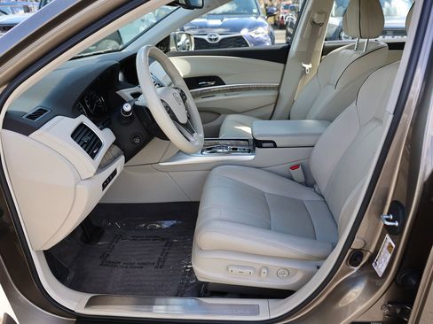 Used 2020 Acura RLX Sport Hybrid w/ Advance Pkg image 17