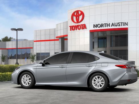 New 2026 Toyota Camry LE image 5