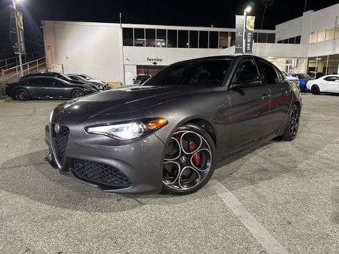 Used 2022 Alfa Romeo Giulia Veloce image 3