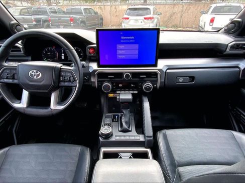 Used 2025 Toyota 4Runner TRD Off-Road Premium w/ Tow Technology Package image 15