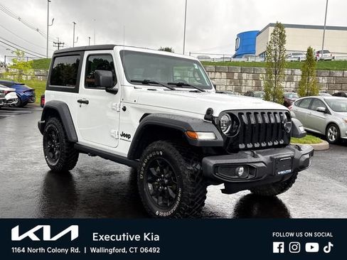 Used 2023 Jeep Wrangler Sport AWD/4WD image 5