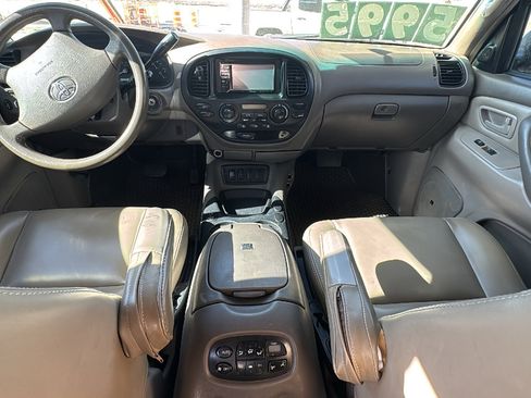 Used 2005 Toyota Sequoia SR5 image 15